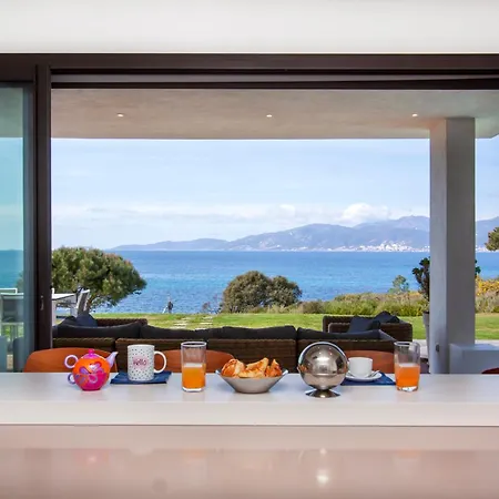 Happy Days ヴィラ Pietrosella